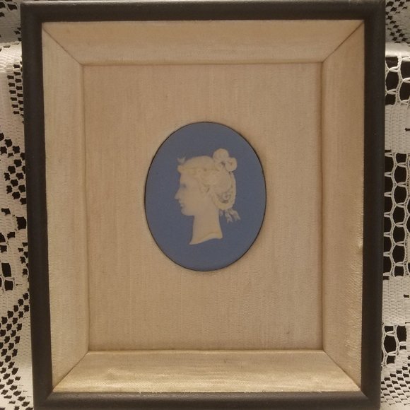 Vintage Wedgwood Jasperware Framed Greek Goddess - Picture 1 of 5